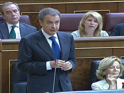 Zapatero: "Tengo confianza en España"
Rajoy: "Deja una herencia envenenada"