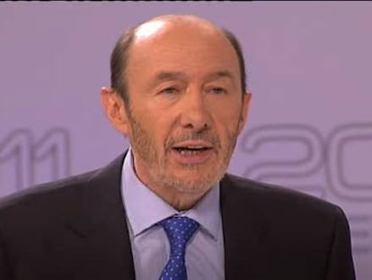 El PSOE cree que Rubalcaba desconcierta a Rajoy en el bloque de economía