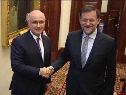 Rajoy busca la alianza de CiU para compartir costes políticos