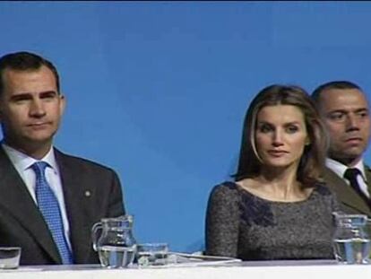 El príncipe Felipe destaca que su fundación es "honesta y transparente"