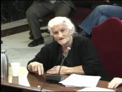 María Martín, 81 años, al Supremo: "¿Quieren que esperemos 75 años más?"