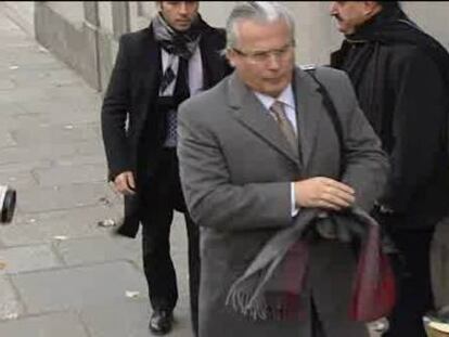 Garzón “se excedió” al intentar “mejorar la situación de las víctimas”