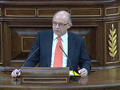 El PP logra la abstención de PNV y el apoyo de CiU a la ley de déficit cero