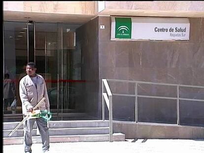 El portavoz del PP dice que la sanidad no puede ser un “coladero” de inmigrantes