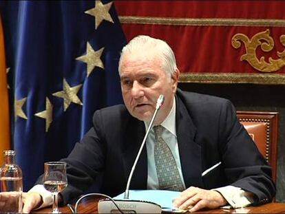Si quieres ver al presidente del Tribunal Supremo y del Poder Judicial explicando sus viajes a Marbella y sus cenas en Puerto Banús, aquí tienes el vídeo con la comparecencia íntegra