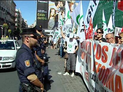 Las protestas en las calles crecen y acaban con cargas policiales