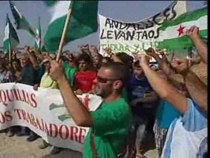La Guardia Civil entra a desalojar la finca militar ocupada por los jornaleros