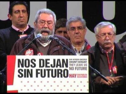 “La política del Gobierno nos llevará a un precipicio”