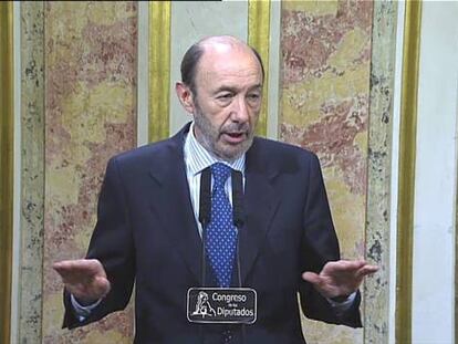 Rubalcaba pide a Hacienda sus datos y confirma que gana 55.849 euros sin dietas