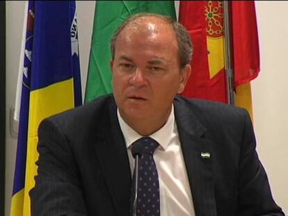 Los barones del PP se revuelven ante la exigencia de unidad de Cospedal