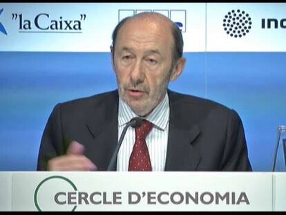 Rubalcaba insta a Rajoy a sellar ya un pacto de Estado para generar confianza