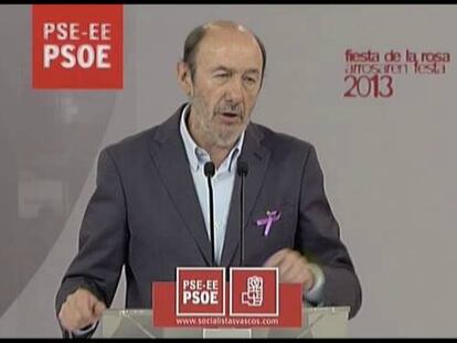 Rubalcaba enarbola la bandera de la “oposición responsable” frente al PP