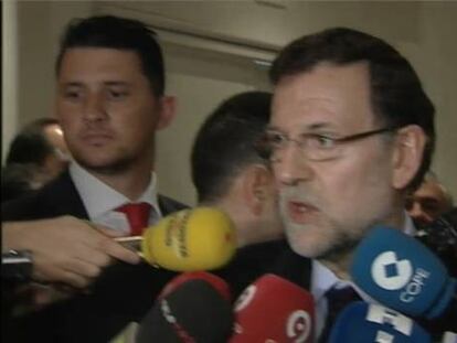 Rajoy asegura que no subirá el IVA aunque lo “explorará” como pide la UE