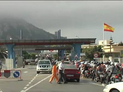 Bruselas recibe un centenar de quejas de ciudadanos por los controles en Gibraltar