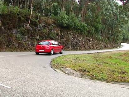 Heridas graves dos mujeres en una carrera de coches ilegal en Pontevedra