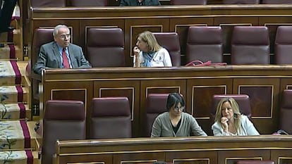 PSOE y PSC vuelven a dividirse en el voto en el Congreso contra el derecho a decidir