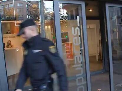 La entrada en la sede del PP da alas a la oposición para reavivar el ‘caso Bárcenas’