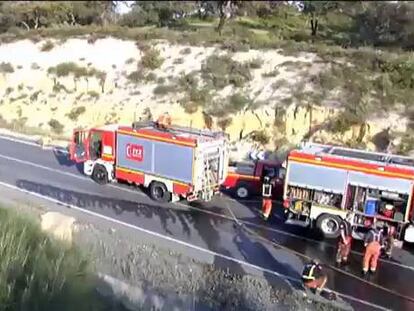 Uno de los accidentes más graves del fin de semana en Huelva, donde murieron dos personas por el choque de tres camiones.