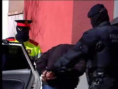 Los yihadistas detenidos en Cataluña planeaban asesinar al estilo del EI