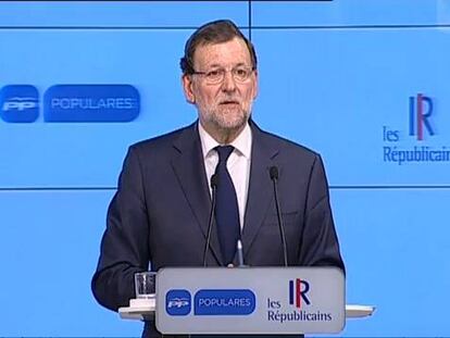 Rajoy usa la crisis griega para criticar posibles pactos de PSOE y Podemos
