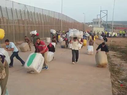 Los porteadores en la frontera.