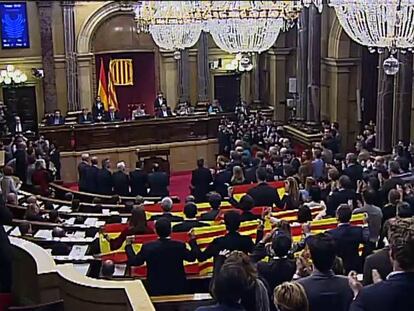 El Constitucional avisa a 21 políticos catalanes del castigo de ignorar la ley