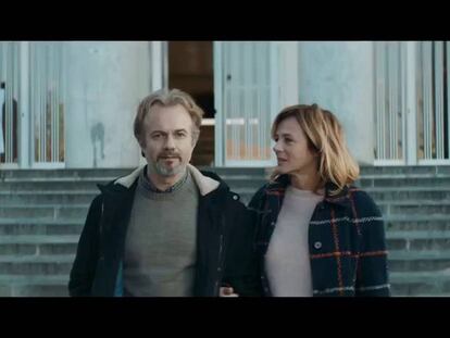 Tristán Ulloa y Emma Suárez, en un fragmento del anuncio.