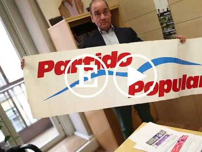 Fernando Martínez Vidal, diseñador del logotipo del PP.