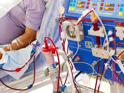 Sanidad impone el pago de ambulancias pero baja los topes para los crónicos