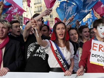 Los contrarios al matrimonio gay en Francia toman la calle