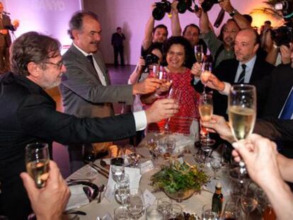 Brindis por el lanzamiento de EL PAÍS Brasil.