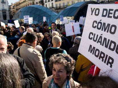 En el vídeo, las diferencias entre suicidio asistido, eutanasia y sedación terminal, en dos minutos