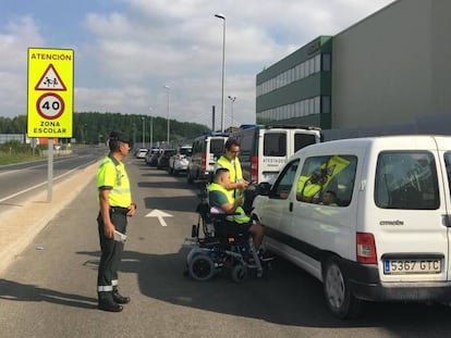 Un control de la Guardia Civil este lunes en Villamediana (La Rioja).