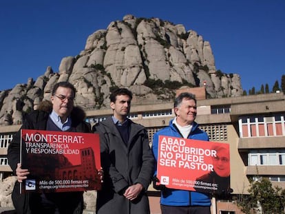 Juan Cuatrecasas, Miguel Hurtado y Peter Staunders, esta mañana en el Monasterio de Montserrat. En vídeo, declaraciones del abad de Montserrat, Josep Maria Soler.