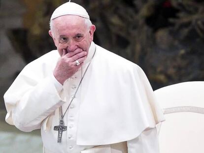 FOTO: El papa Francisco, este miércoles en el Vaticano. / VÍDEO: Declaraciones de Miguel Hurtado, víctima de abusos, en la Ciudad del Vaticano, este martes.