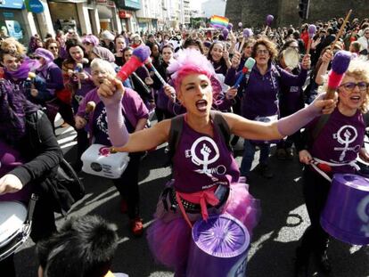 Feministas gallegas el pasado fin de semana en un acto previo al 8M. En vídeo, la huelga del 8-M explicada en cuatro minutos.