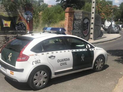 Un coche patrulla de la Guardia Civil, en una imagen de archivo. En vídeo, un nuevo caso de violencia machista en Canarias.