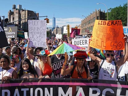 Marcha del Orgullo en Nueva York este domingo. En vídeo, imágenes de la marcha.