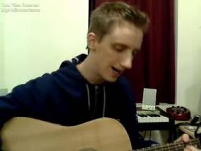 Lionel, del paro al estrellato con su canción de la Lotería