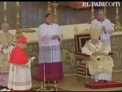 El secretario de Estado Vaticano, el cardenal Angelo Sodano, ha afirmado, dirigiéndose al Papa Benedicto XVI durante la misa del Domingo de Resurrección, que la Iglesia no se dejará influenciar por los "chismorreos" sobre los abusos sexuales a menores cometidos por algunos sacerdotes.