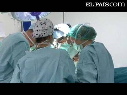 La Sanidad es una de las áreas más sensibles del estado de bienestar. EL PAÍS analiza las perspectivas de futuro en España en su serie sobre la sostenibilidad de las cuentas públicas. <a href="http://www.elpais.com/economia/sostenibilidad-del-estado-de-bienestar/sanidad/"><b>Especial: la sostenibilidad del Estado de bienestar: Opina sobre la Sanidad Pública </b></a>