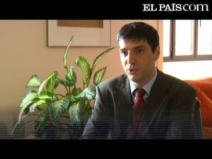 Contestan a esta pregunta el secretario general de Política Social, Francisco Moza; la portavoz de Política Social del PP en el Congreso, Lourdes Méndez; el presidente de la Asociación Estatal de Directoras y Gerentes de Servicios Sociales, José Manuel Ramírez; y el presidente de la fundación Edad & Vida, Higinio Raventós. <a href="http://www.elpais.com/economia/sostenibilidad-del-estado-de-bienestar/dependencia/"><b>Especial: la sostenibilidad del Estado de bienestar: Opina sobre la Ley de Dependencia</b></a>