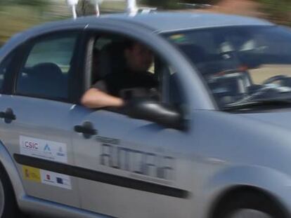 Frenar sin pies, girar sin manos