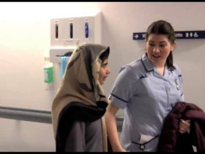 Malala sale del hospital en Reino Unido