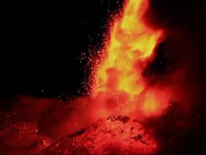 El Etna entra en erupción