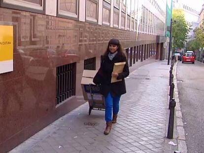 “No se ha comprometido a garantizar las becas”