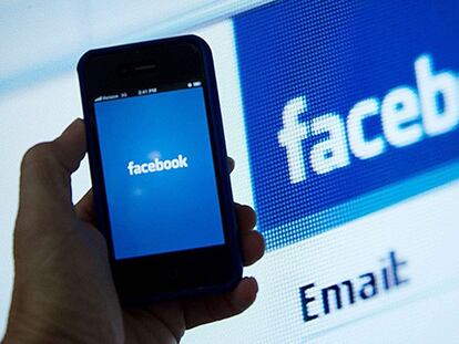 Aplicación para móvil de Facebook, que eliminará la bandeja de mensajes 'Otros' para sustituirla por 'Petición de mensajes'.