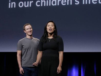 Mark Zuckerberg y Priscilla Chan durante la presentación de sus planes.