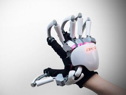 Dexmo, el guante que simula el tacto en realidad virtual.