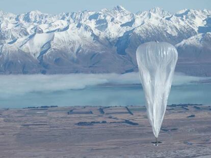 Uno de los globos sobrevolando Nueva Zelanda.